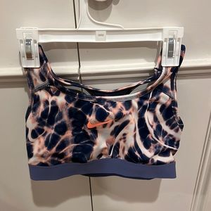 nike sports bra. youth large